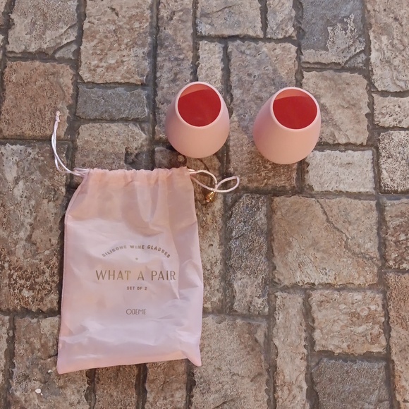 Odeme Dining Odeme Silicone Wine Glasses - Picture 2 of 5